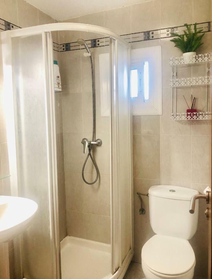 Gran Casa Con Terraza A 3 Min Playa Con Wifi - Rodeada De Servicios