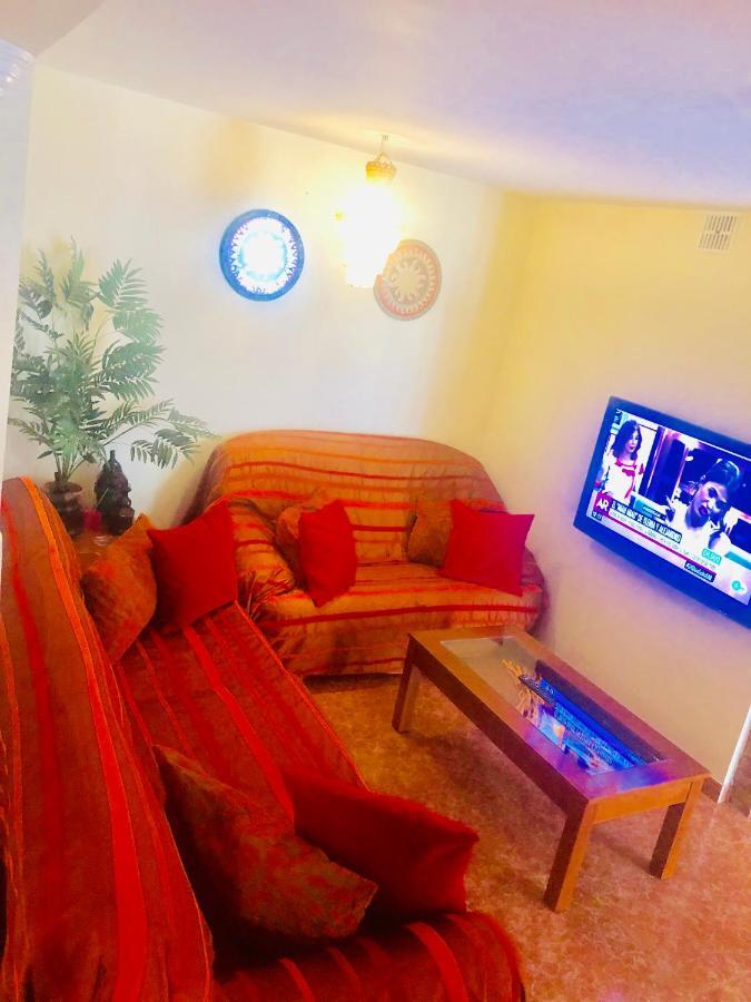 Сasa de vacaciones Gran Casa Con Terraza A 3 Min Playa Con Wifi - Rodeada De Servicios