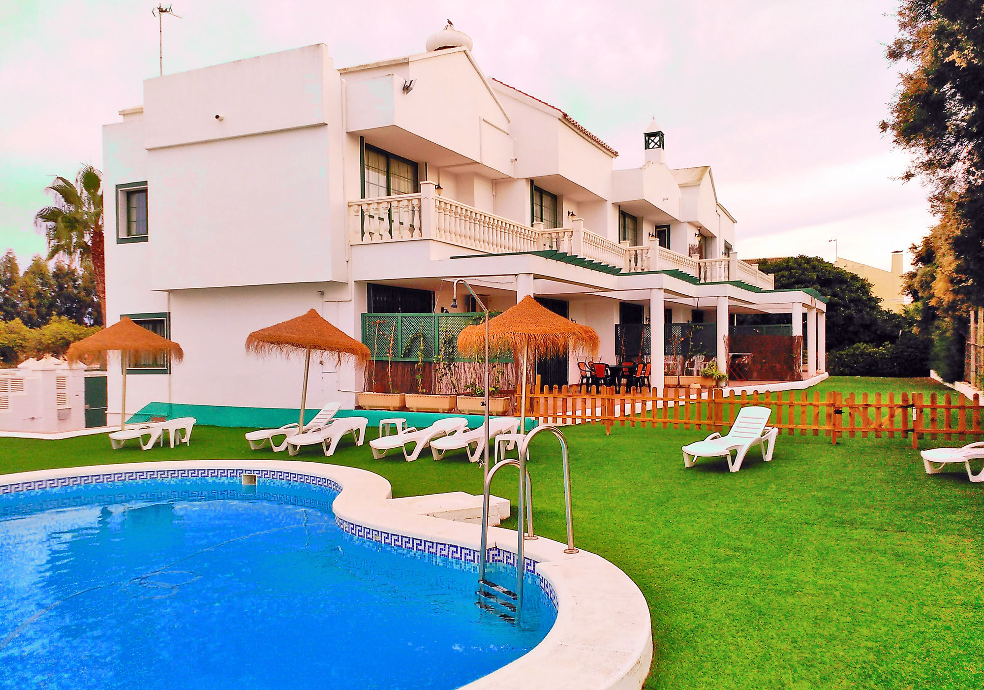Roquetas And Playa Serena Golf *