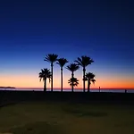 Atractivo apartamento en la playa con parking