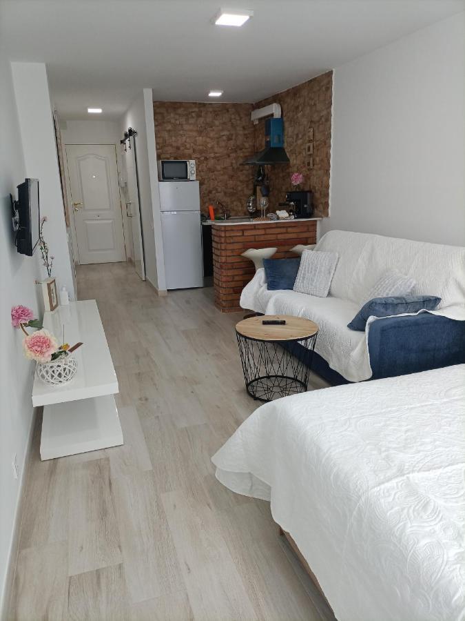 Estudio En La Urbanización De Roquetas de Mar