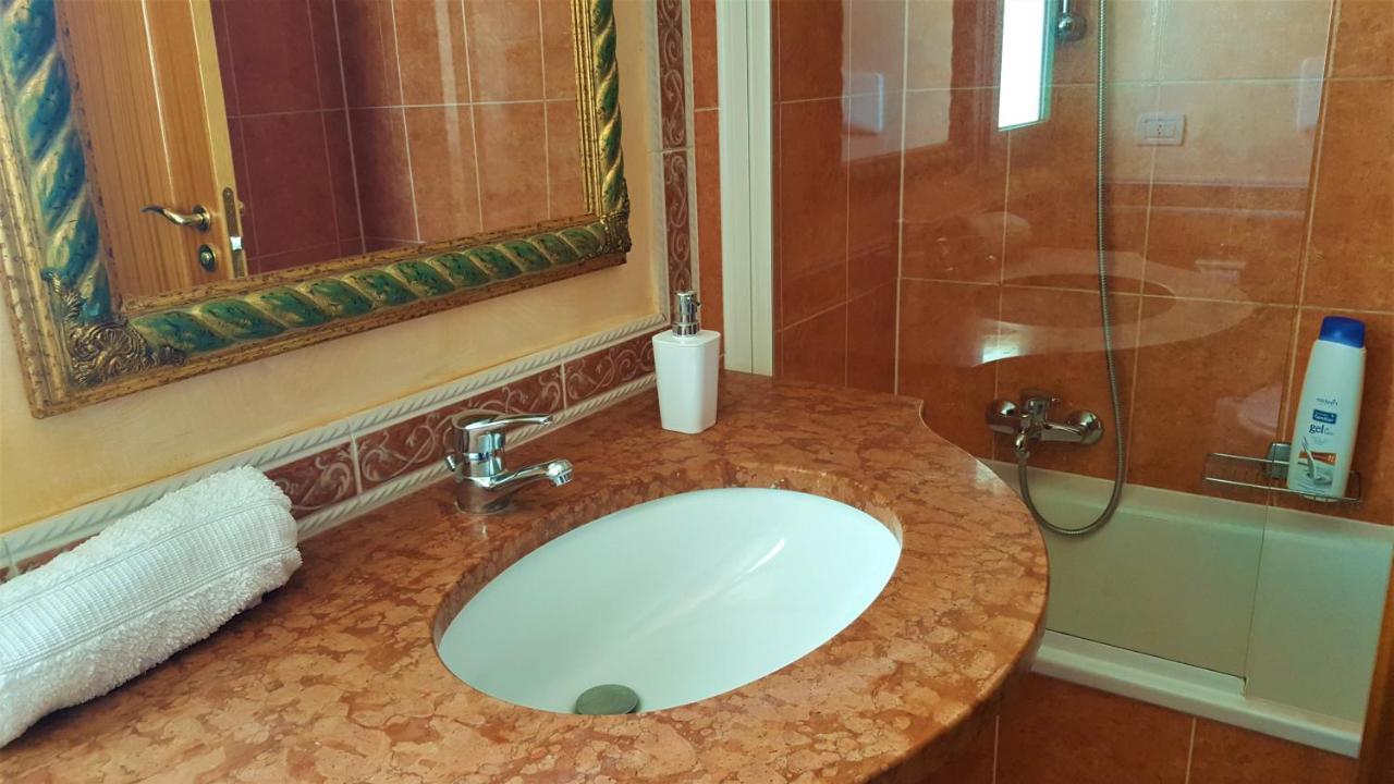 Palazzo Vivaldi - Verialex * Roquetas de Mar