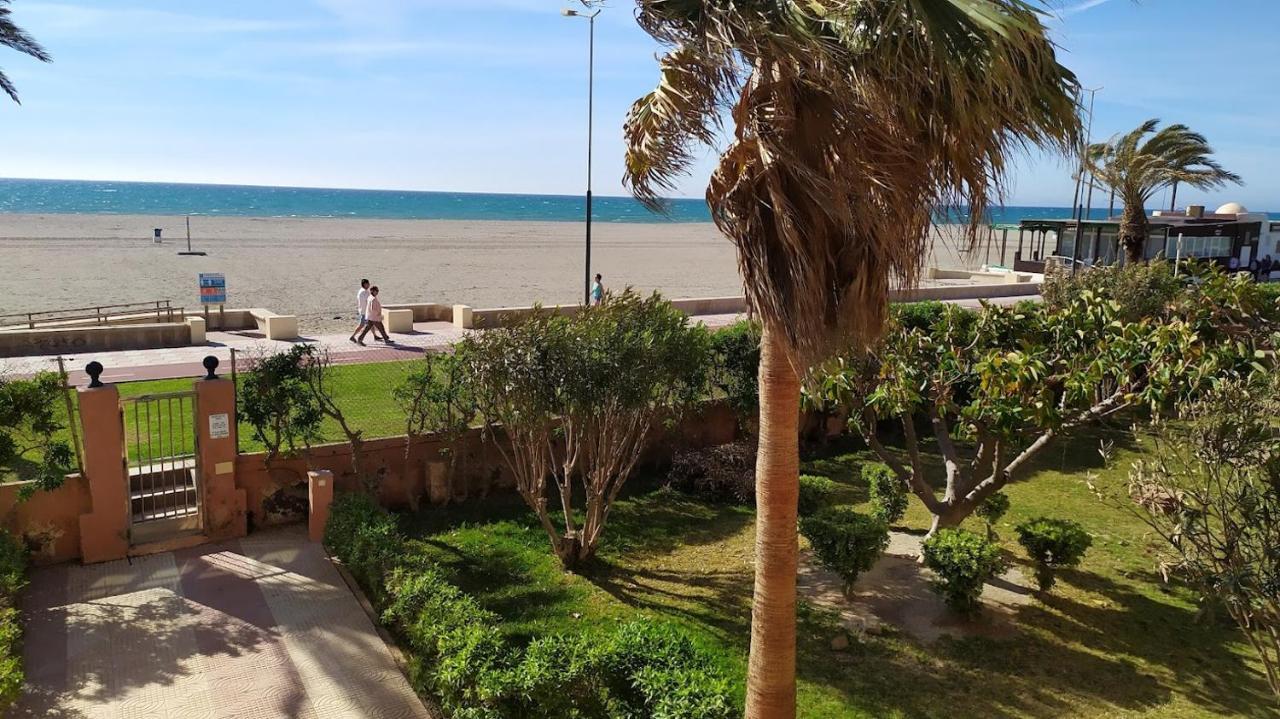 Atractivo En La Playa Con Parking *