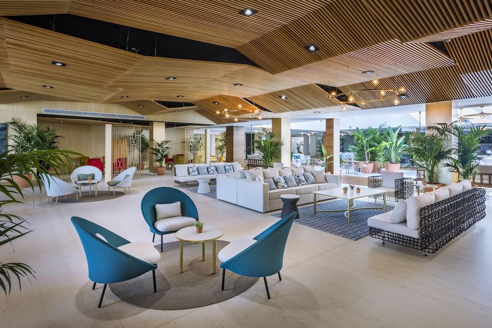 Mediterraneo Bay Hotel&resort