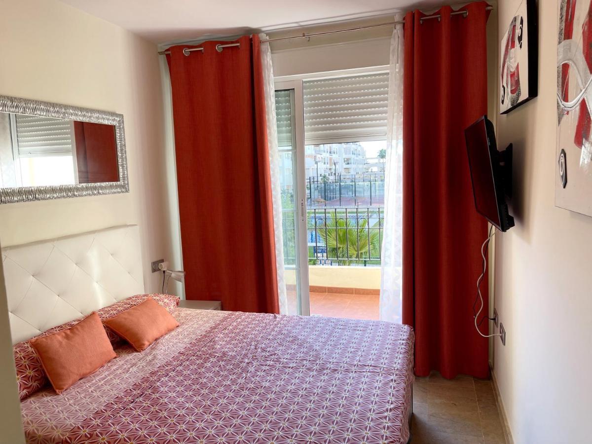 Casa Matty-precioso Al Lado Del Mar Y Del Golf * Roquetas de Mar