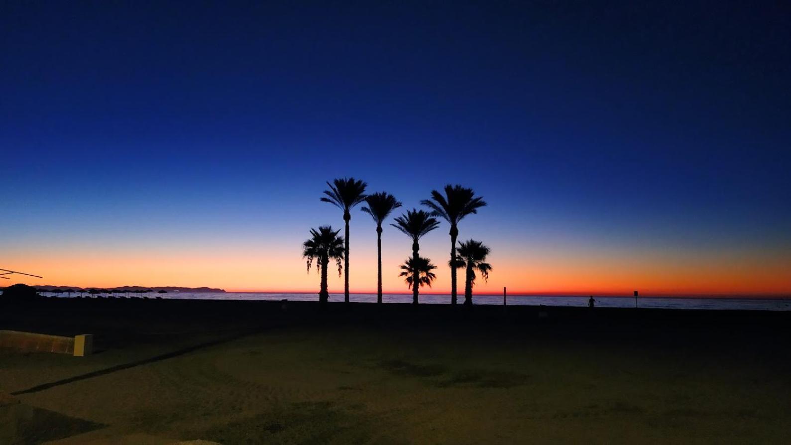 Atractivo En La Playa Con Parking Apartamento *
