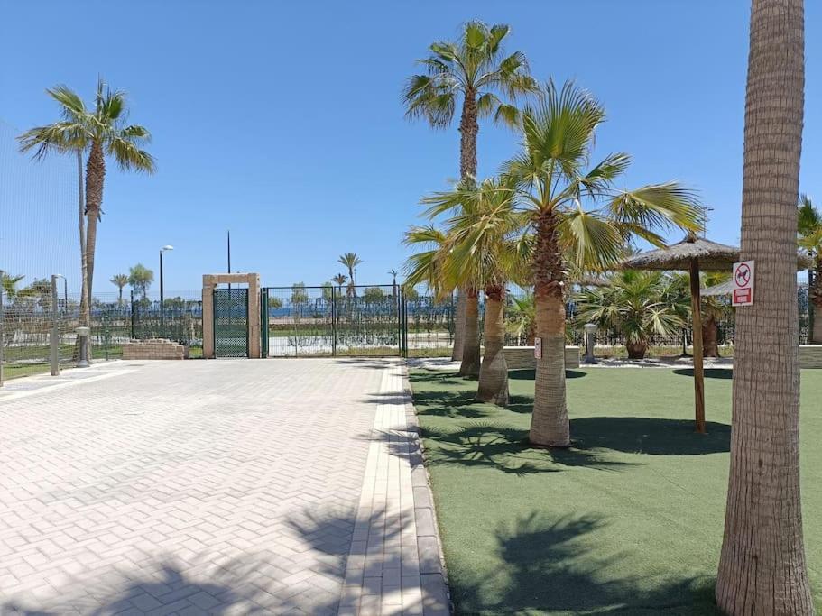 Roquetas 12, Vistas Al Mar, Piscina Y Garaje Apartamento *