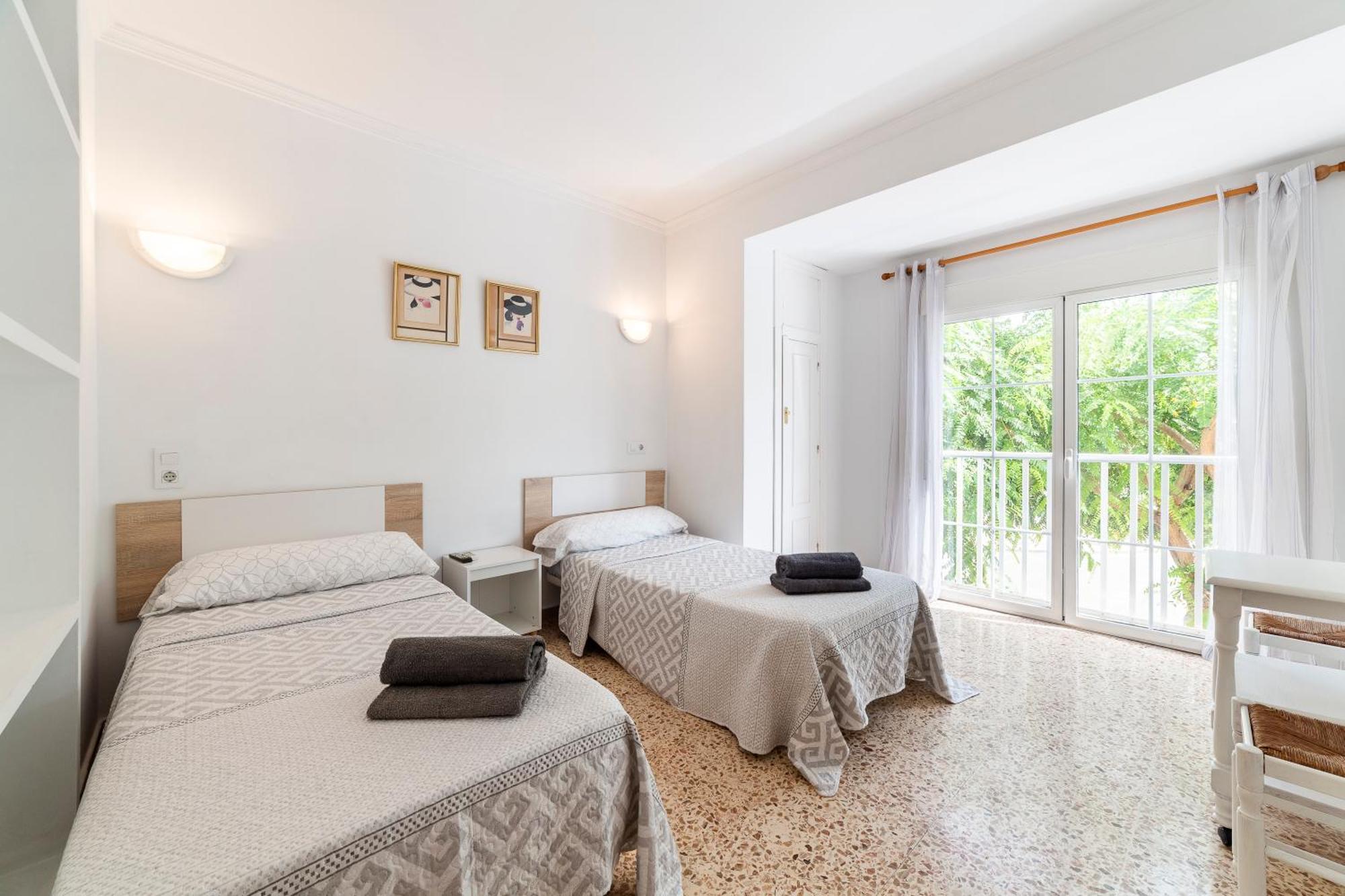 Moya Guest house Roquetas de Mar