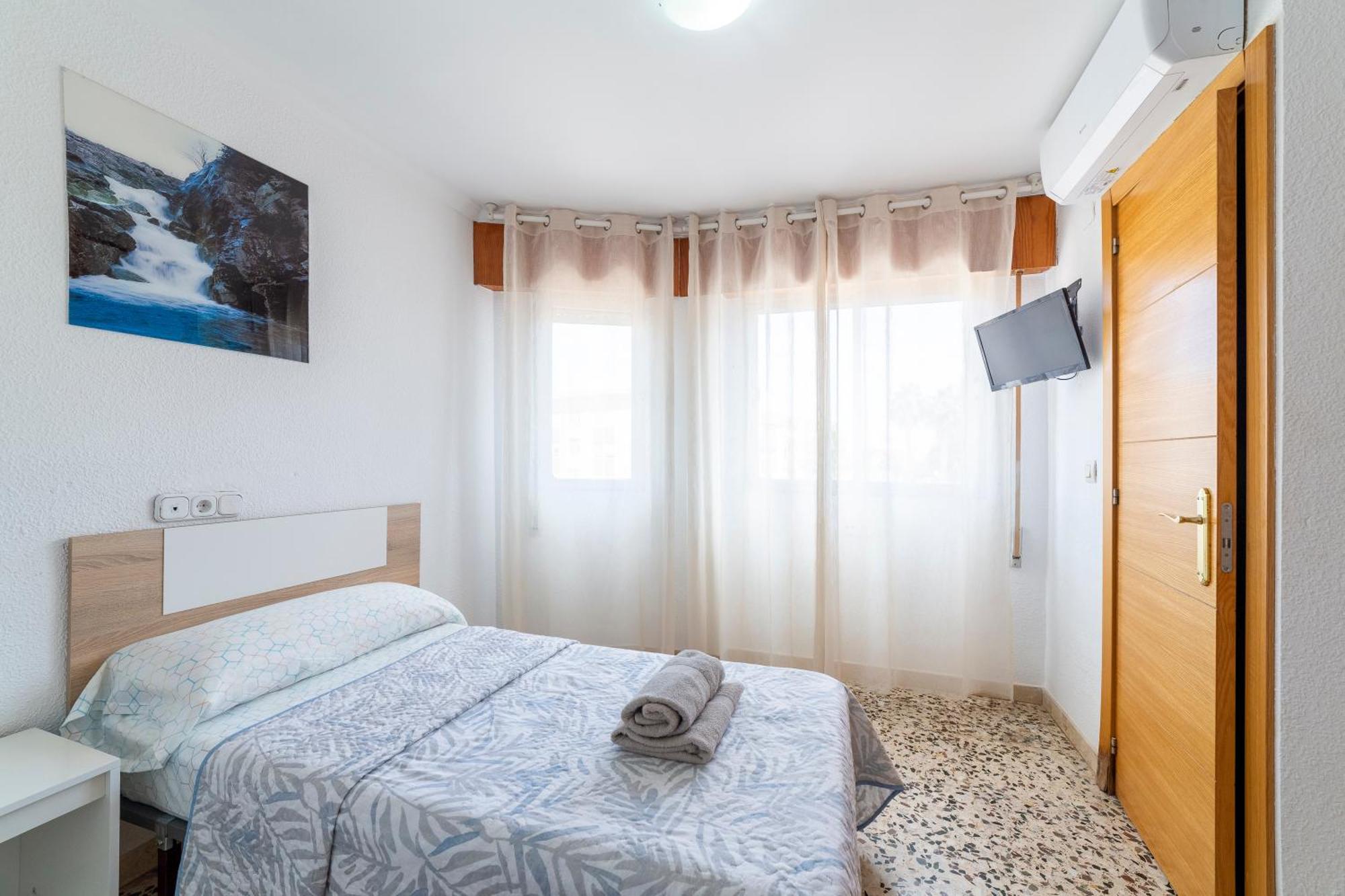 Moya Guest house Roquetas de Mar