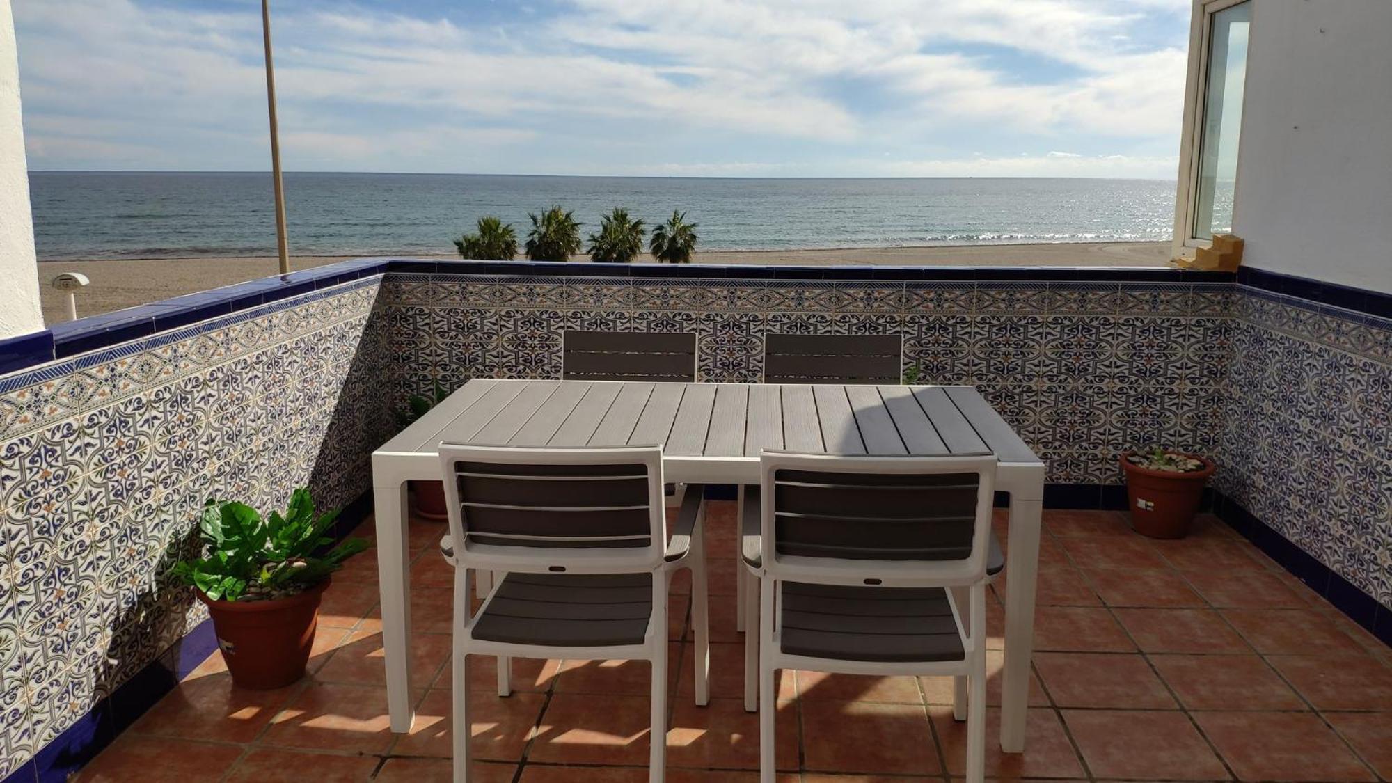 Apartamento 2 Bedroom Front Line Of The