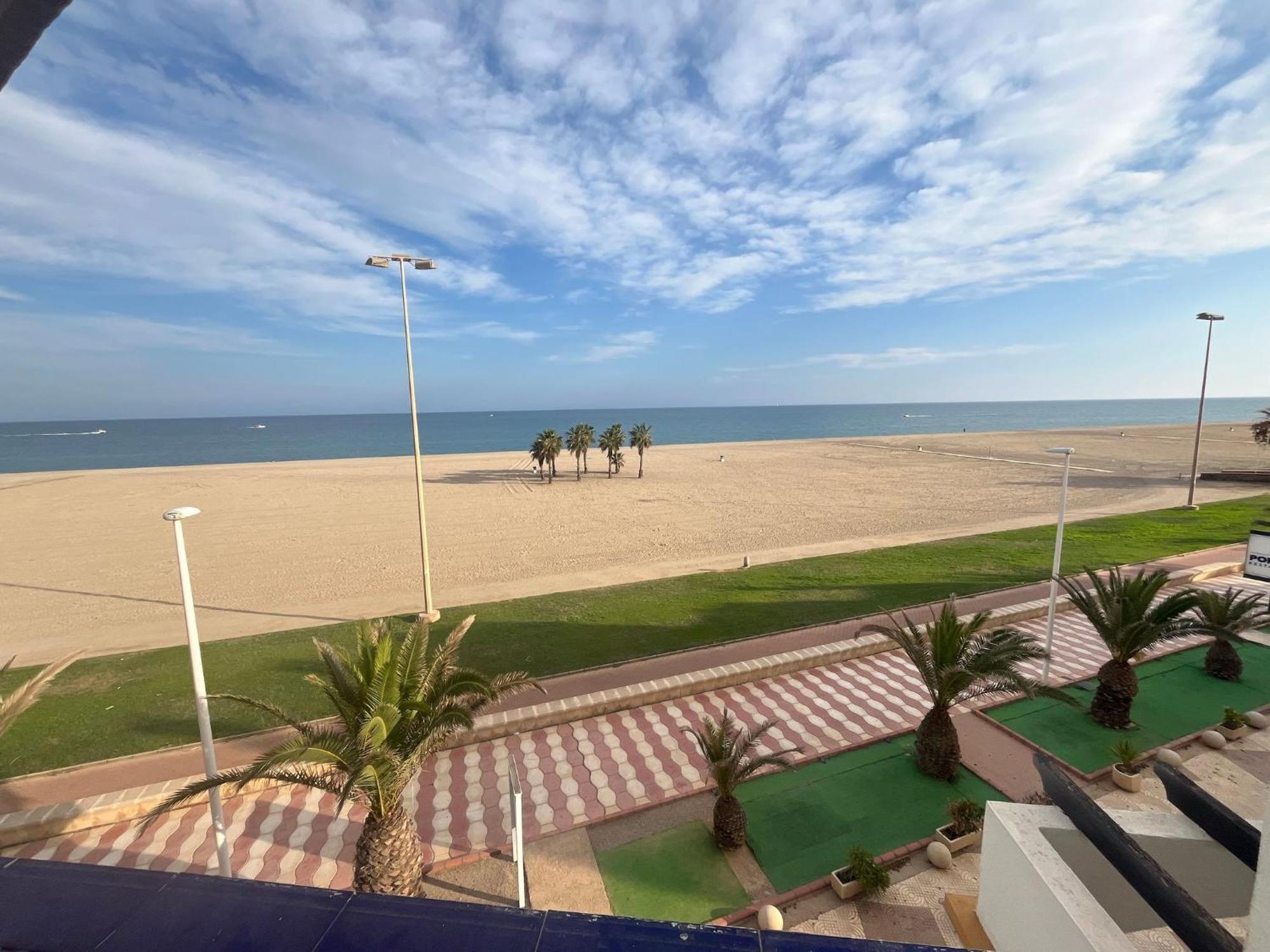 2 Bedroom Front Line Of The Apartamento