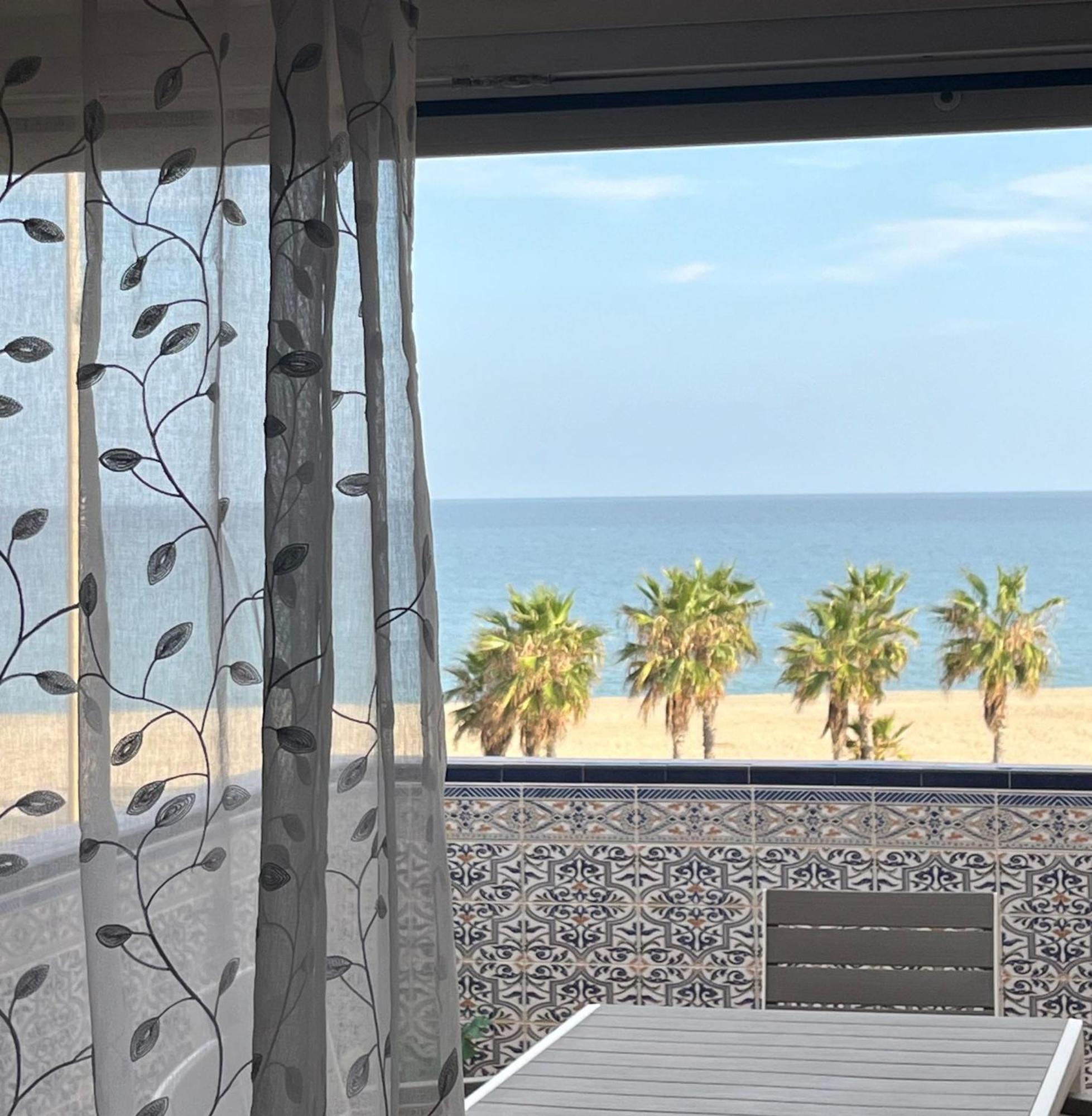 2 Bedroom Front Line Of The Apartamento *