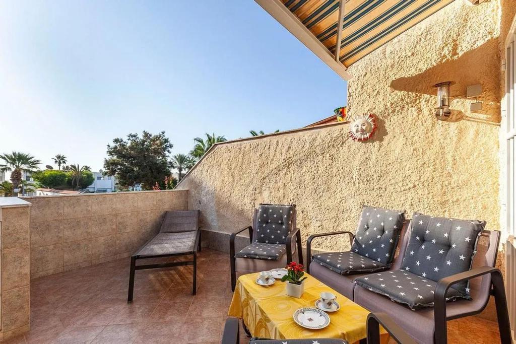 Sun And Relax At The Tropicana
