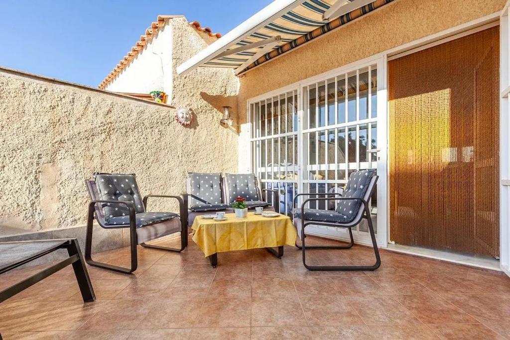 Sun And Relax At The Tropicana * Roquetas de Mar