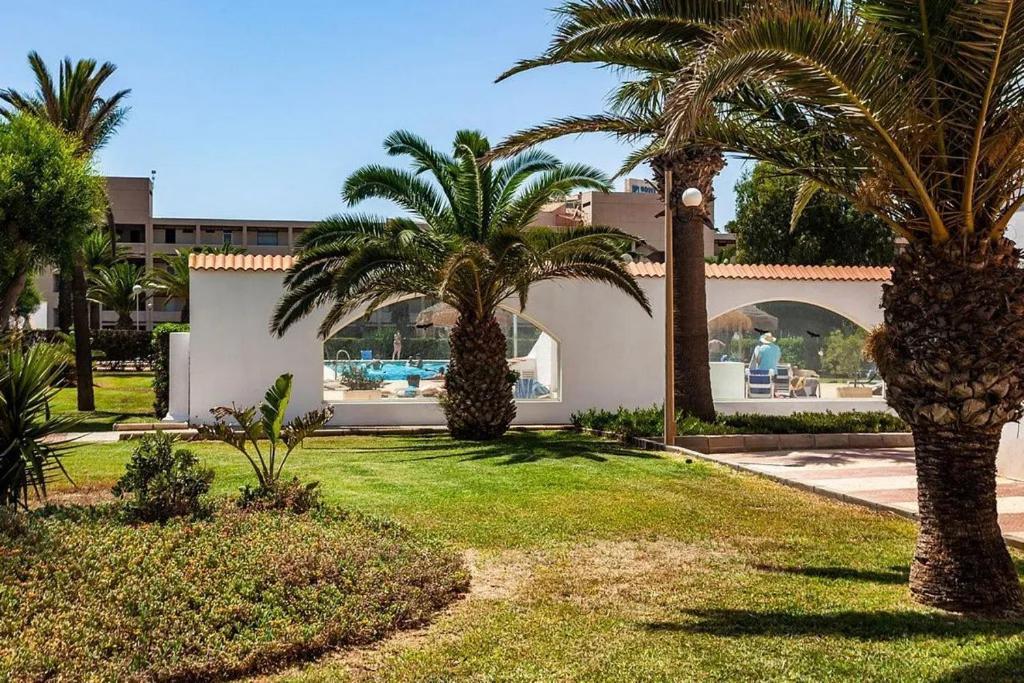 Sun And Relax At The Tropicana Сasa de vacaciones