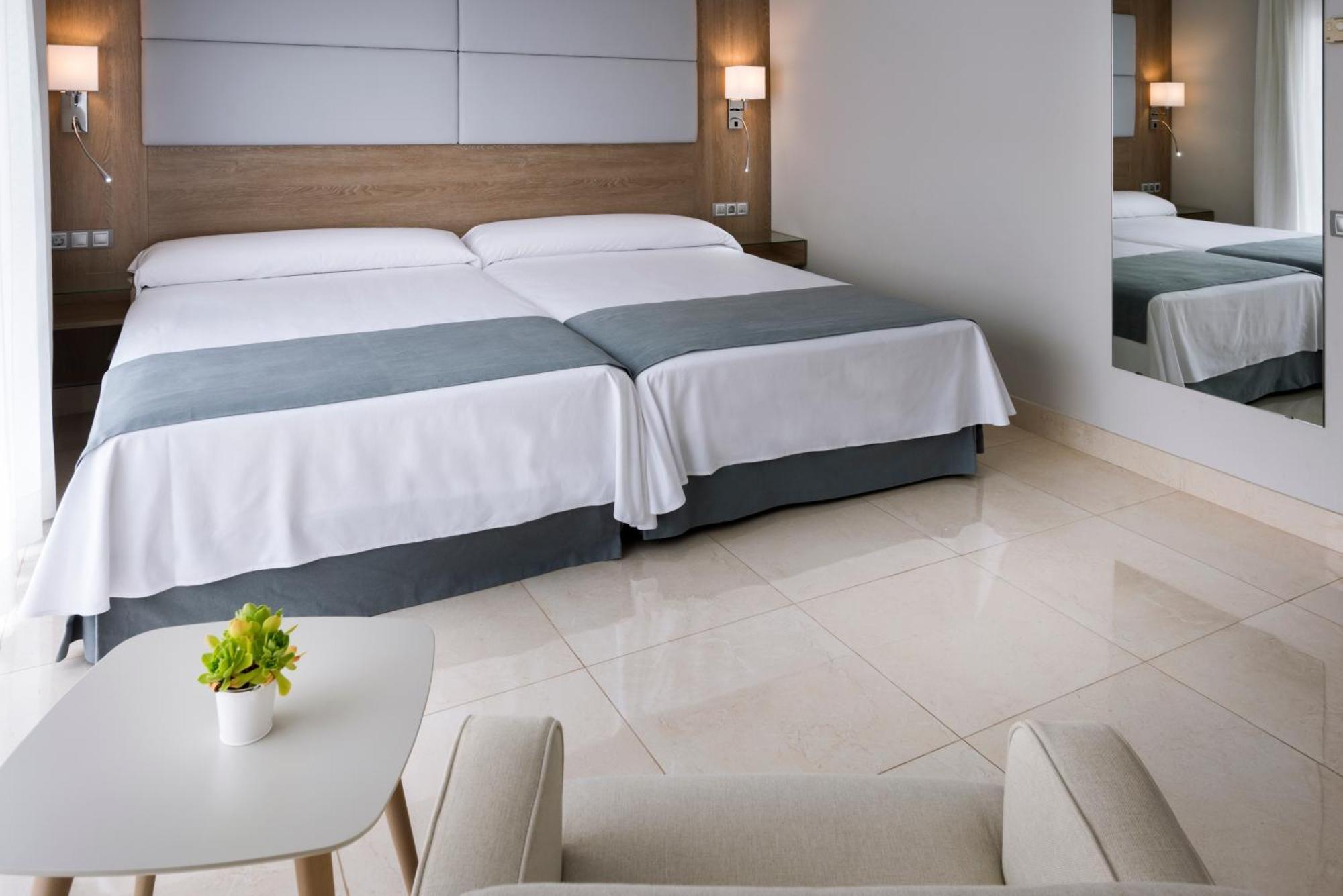 Mediterraneo Bay Hotel&resort