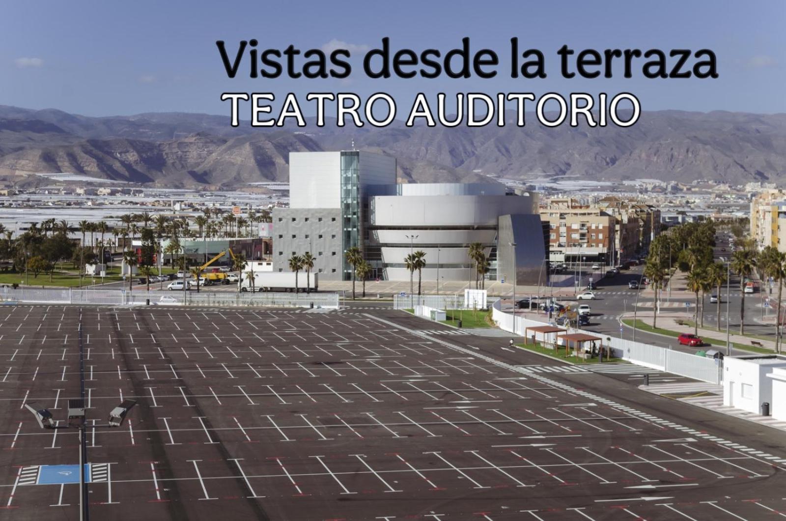 Atico Junto Al Teatro Auditorio De Apartamento