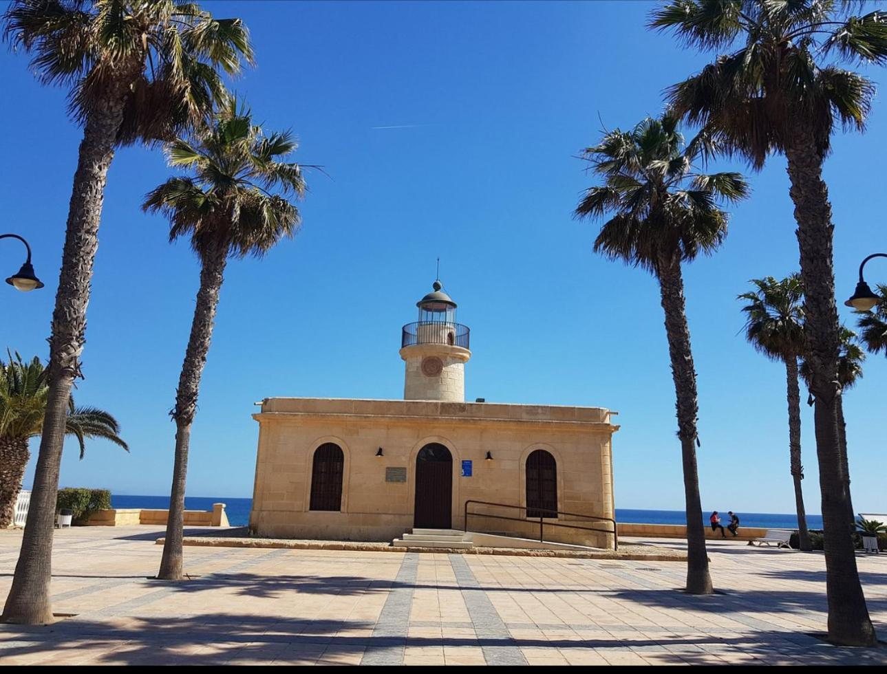Apartamento Atico Junto Al Teatro Auditorio De Roquetas de Mar