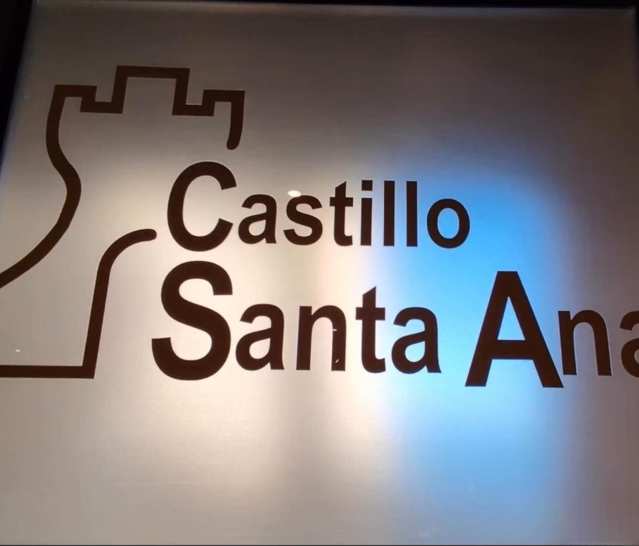 Atico Junto Al Teatro Auditorio De *