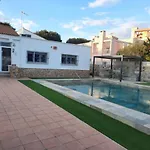 Roquetas De Mar Urbanisation Villa With Pool 3Rd Line Beach