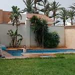 Apartamento De Invitados Con Piscina