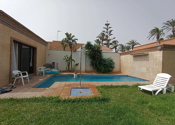 Apartamento De Invitados Con Piscina