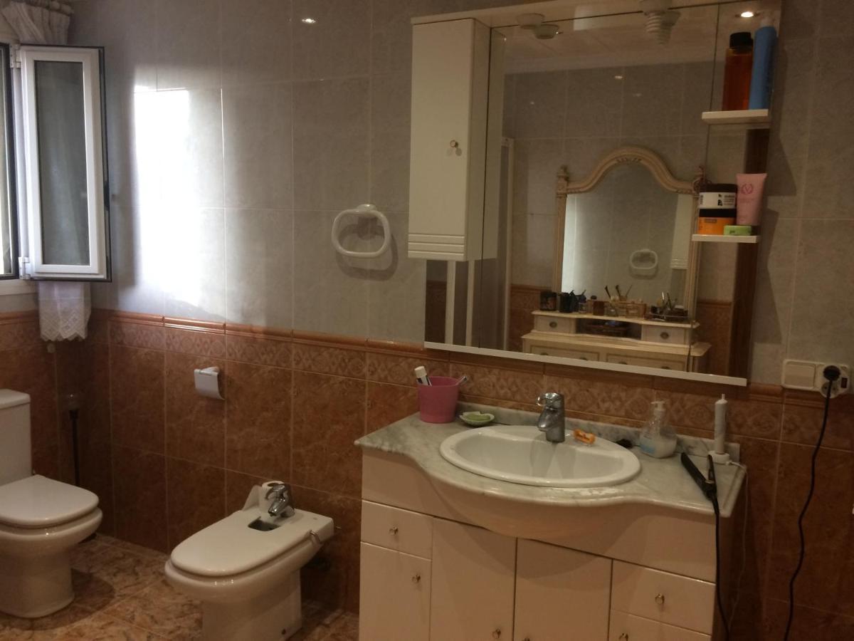 Doble 4 Linea Playa 2 Opciones 1 Con Bano Privado Y Otra Con Bano Compartido Roquetas de Mar