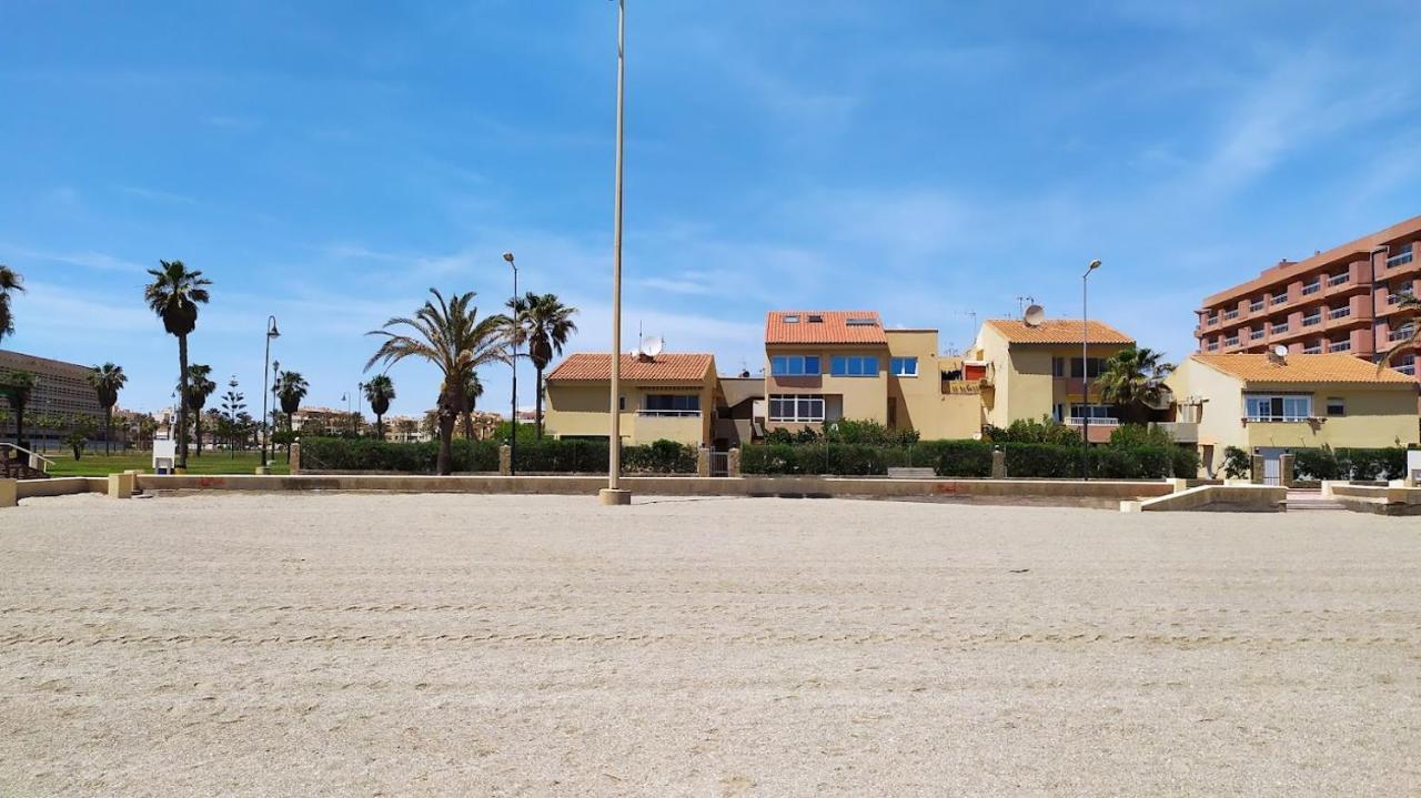 Atractivo En La Playa Con Parking Apartment *