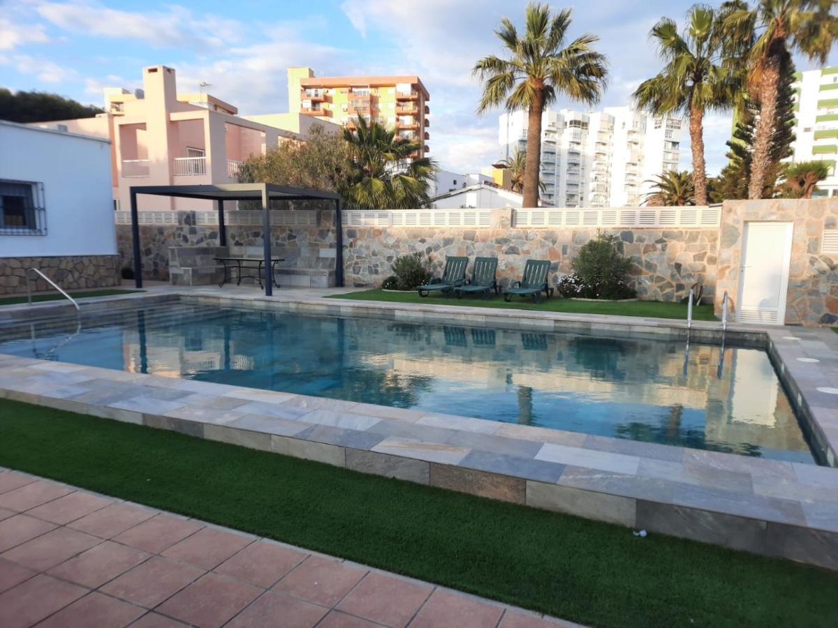 Urbanisation With Pool 3rd Line Villa Roquetas de Mar