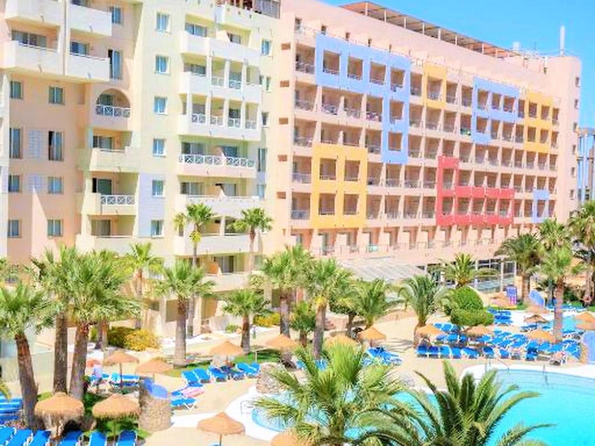 Attractive In Surrounded By Beaches Сasa de vacaciones *