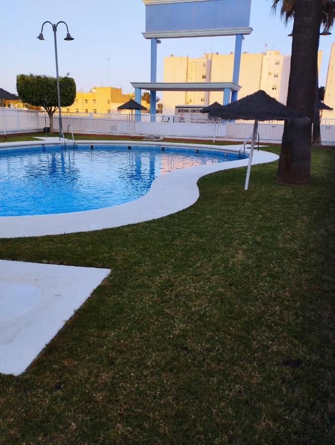 Esbamar Apartment *