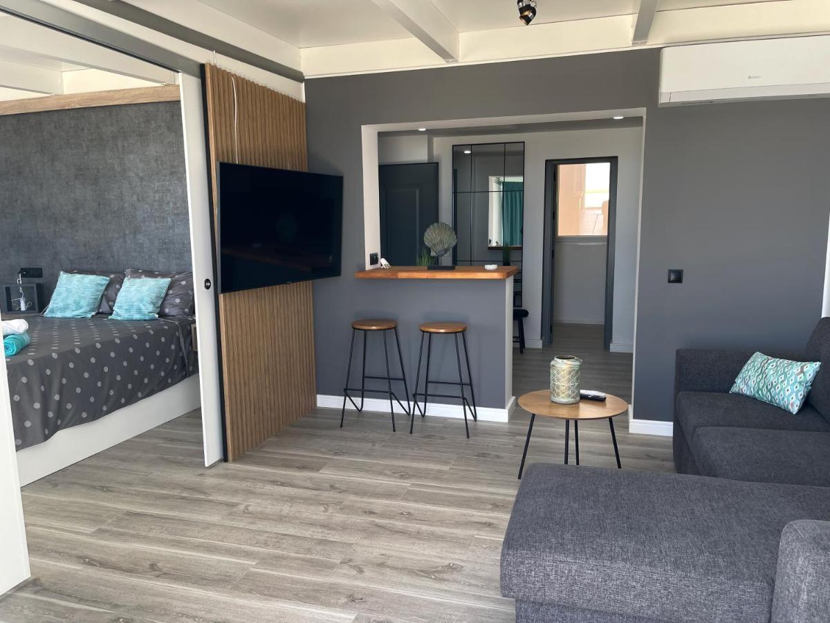 Dru Apartment