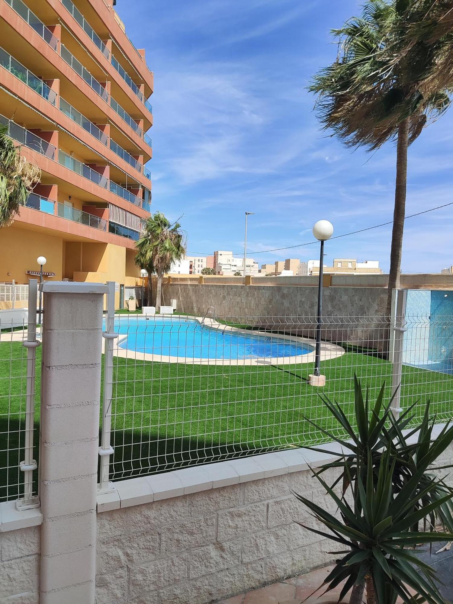 Apartamento Piso Bajo Santa Ana *
