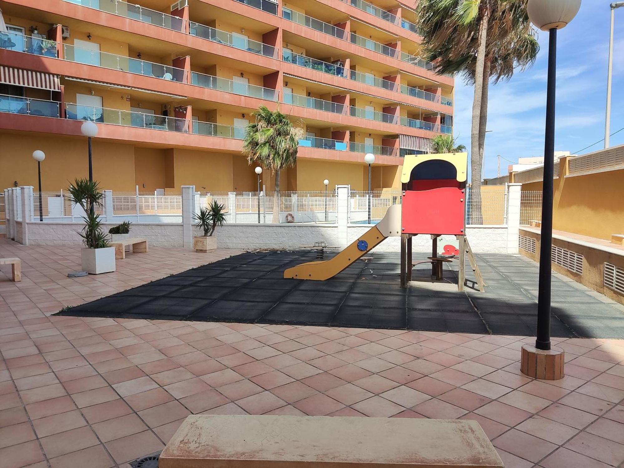 Piso Bajo Santa Ana Apartamento *