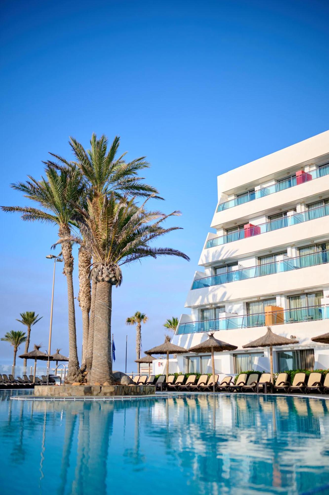 Alua Golf Trinidad Hotel 4*