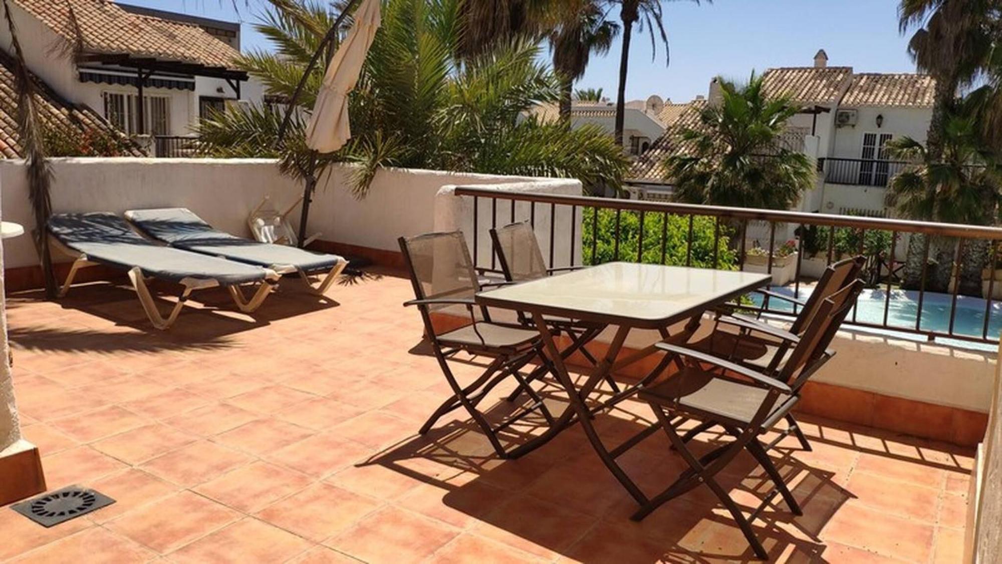 A Few Steps From Apartamento Roquetas de Mar