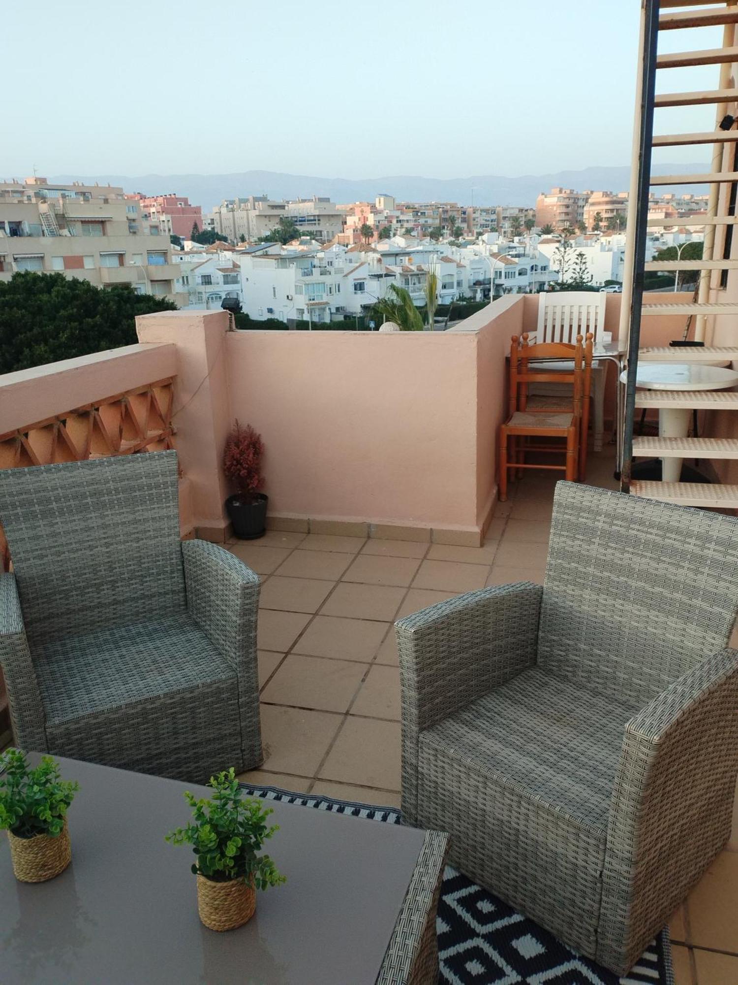 Sun An Relax At The Puertomar Apartamento